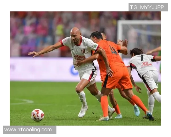 成都足球队现状揭秘:从训练到比赛的全景观察与分析 成都足球队现状揭秘:从训练到比赛的全景观察与分析