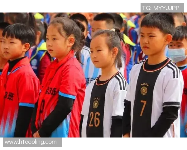 足球明星为小学生传授梦想与坚持的力量演讲活动精彩回顾 足球明星为小学生传授梦想与坚持的力量演讲活动精彩回顾