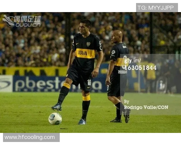 足球明星背后的传奇纪念品与他们的辉煌岁月交织的故事 足球明星背后的传奇纪念品与他们的辉煌岁月交织的故事